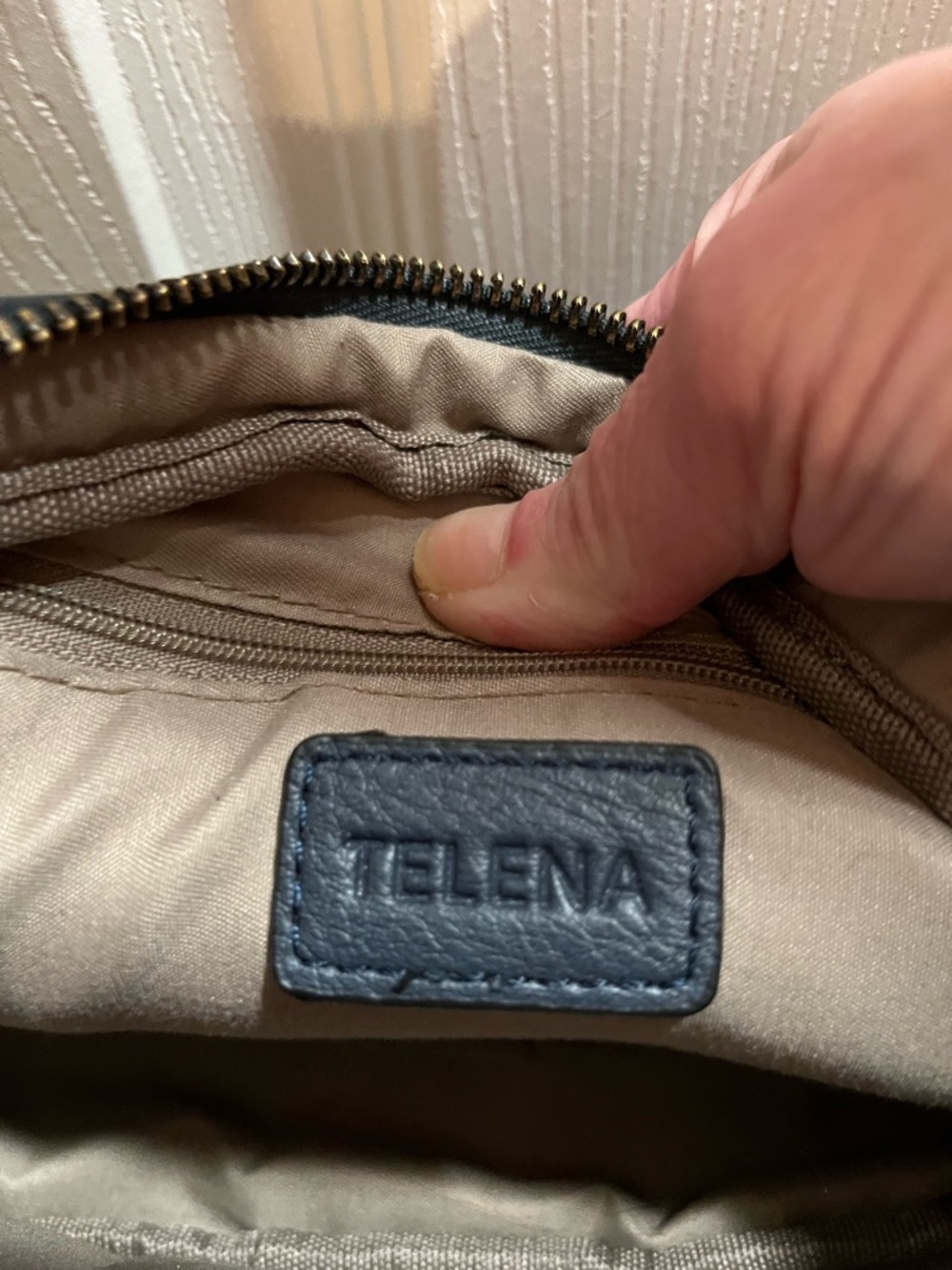 TELENA Navy Blue Crossbody Bag Multi Zip Compartments Adjustable Strap - Picture 6 of 14